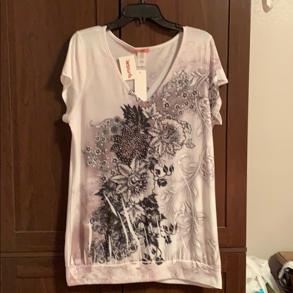 Ladies top.